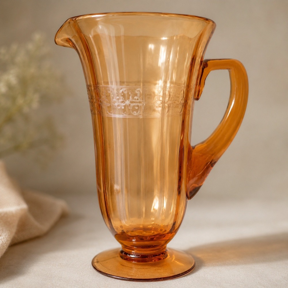 Vintage‎ Fostoria Glass "Spartan" etched pitcher in amber glass 5000 48-ounce